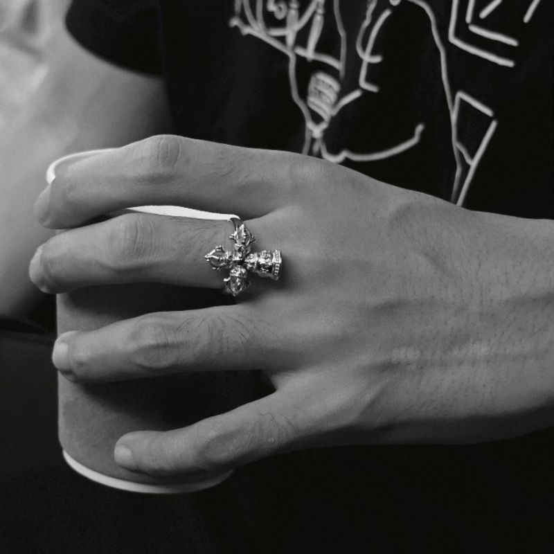 Nhẫn Samaya biểu tượng chuông chày kim cang