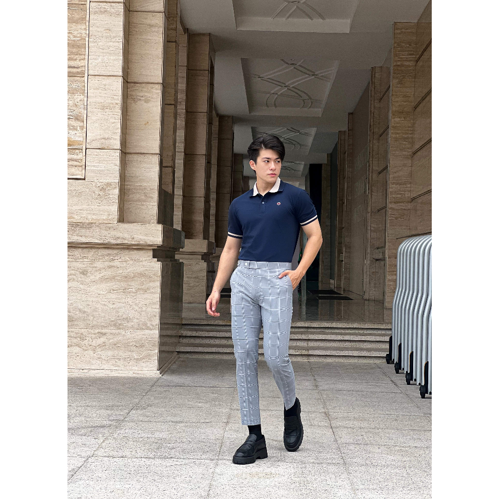 QT010-4 Quần Tây Khaki Nam DOCAS Vải Cotton Sọc Caro Xám Tăng Đơ Phom Slim Crop