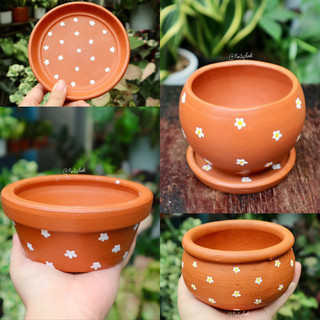Chậu đất nung vẽ hoa thủ công