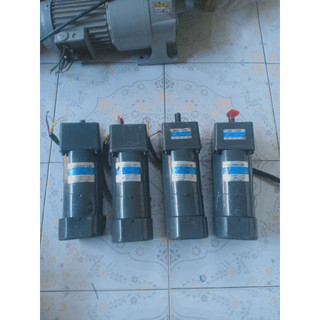 Motor giảm tốc 120w-220vac có phanh, mô tơ có chỉnh tốc độ , mô tơ trục ngang 120w 220v