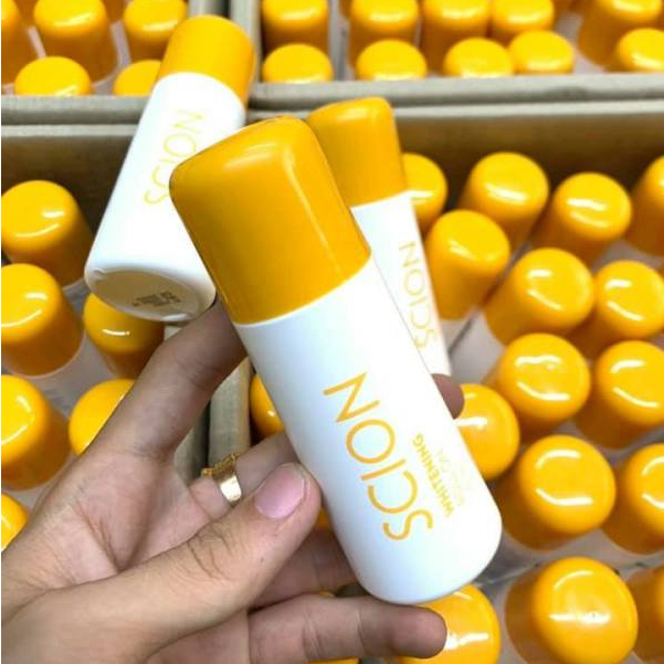 Lăn Khử Mùi SCION