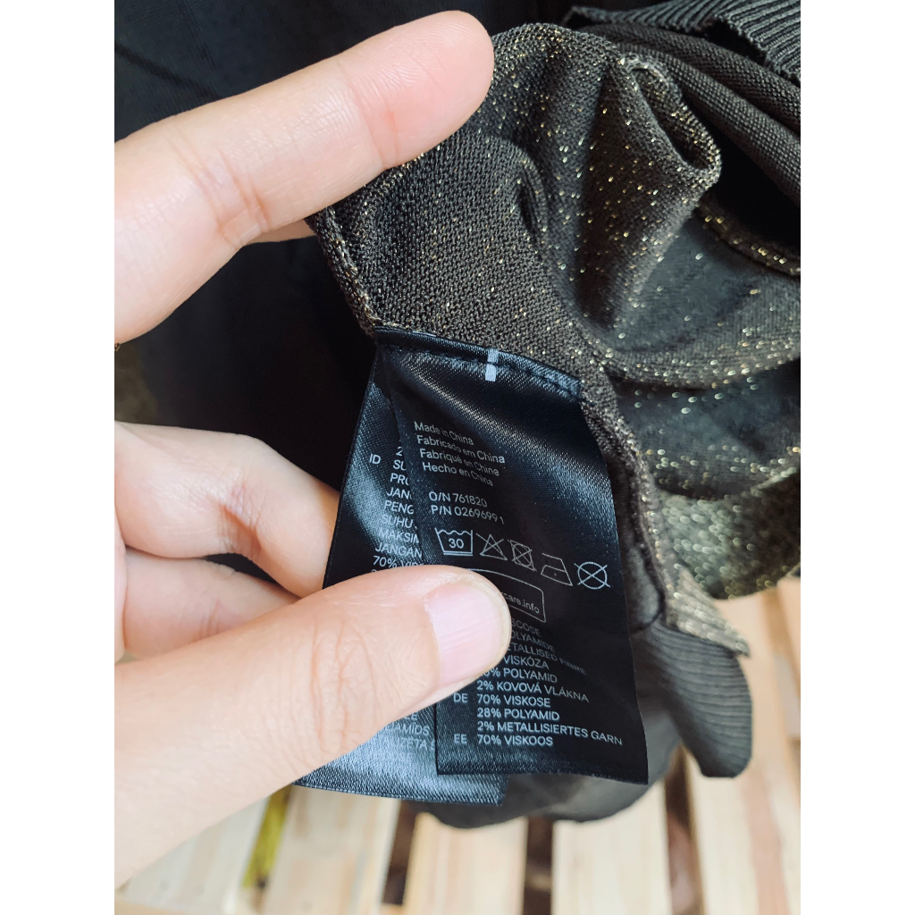 Áo len mongtoghi tay dài hiệu H&M