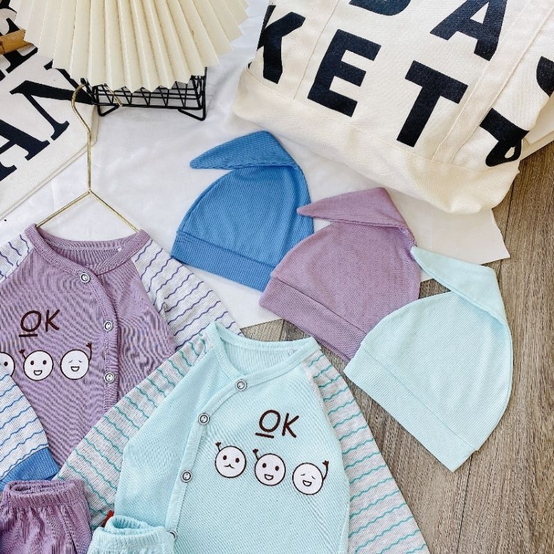 Bộ Quần Áo Sơ Sinh Len Tăm Thu Đông Kèm Mũ Cho Bé 3-8kg