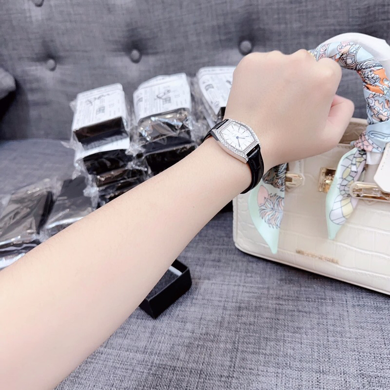 Chính hãng authentic D0ULZ