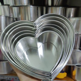 Khuôn Làm Bánh bằng nhôm hình trái tim nhiều kích thước (đế liền)