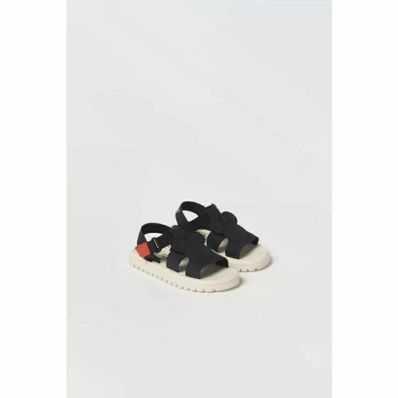 Sandal Zara Mickey ib để chọn size hàng đang về giá chưa cân