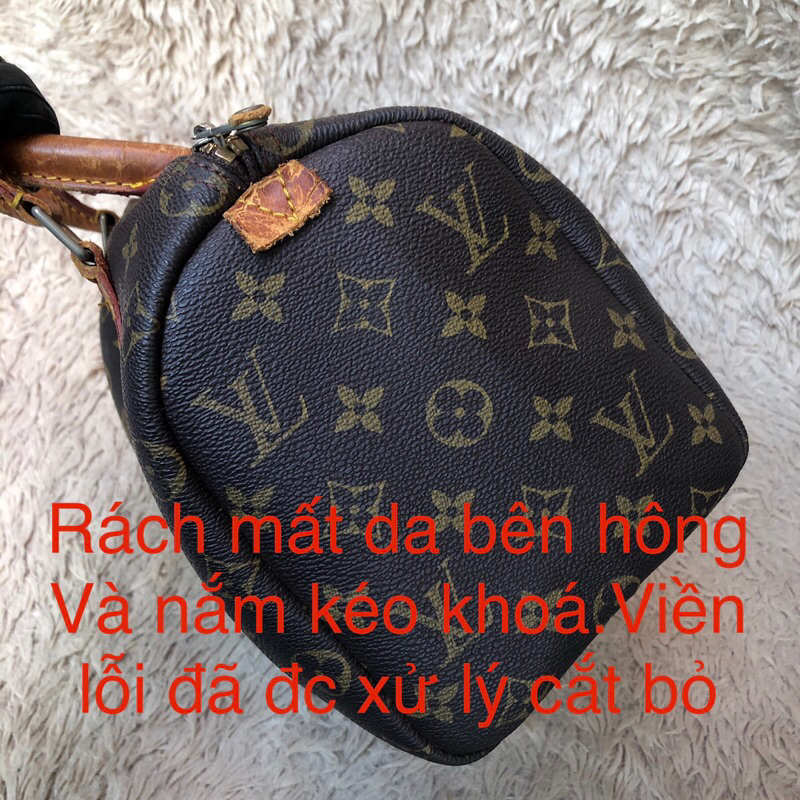 Túi chuẩn si. Túi qua sử dụng. Khách vui lòng xem hình nếu muốn biết thêm thông tin sản phẩm mời khách vô chat . Thanks.