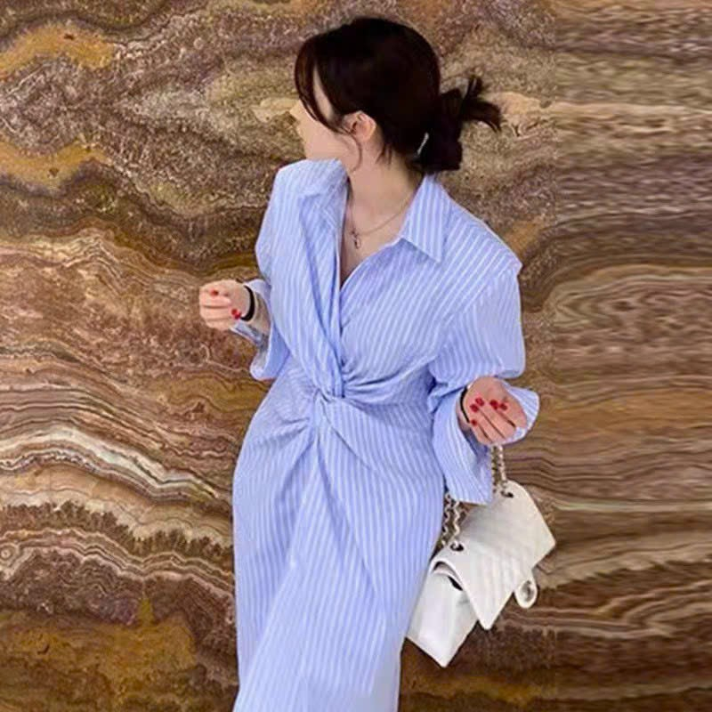 Đầm sơ mi maxi xoắn eo dài tay kẻ sọc xinh xắn