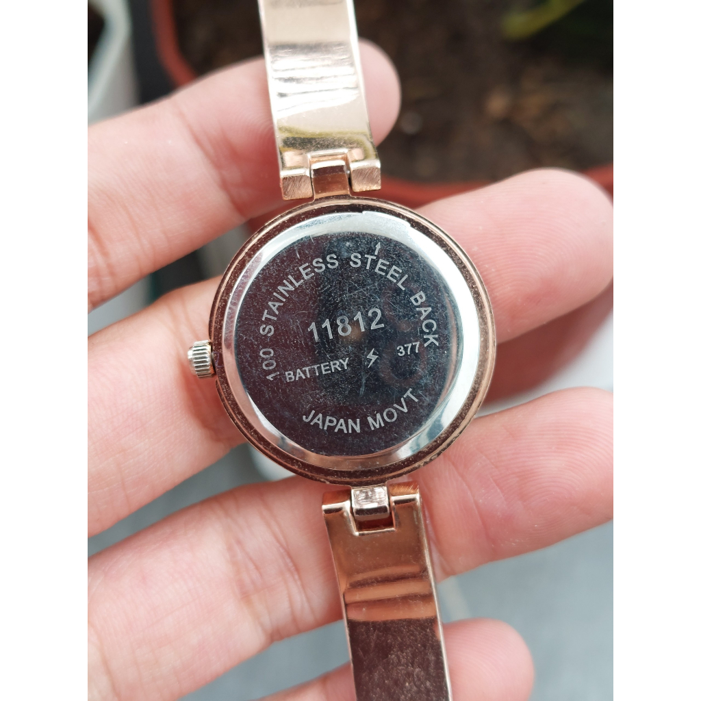 Đồng hồ nữ thời trang mặt đính đá chạy pin hàng Si