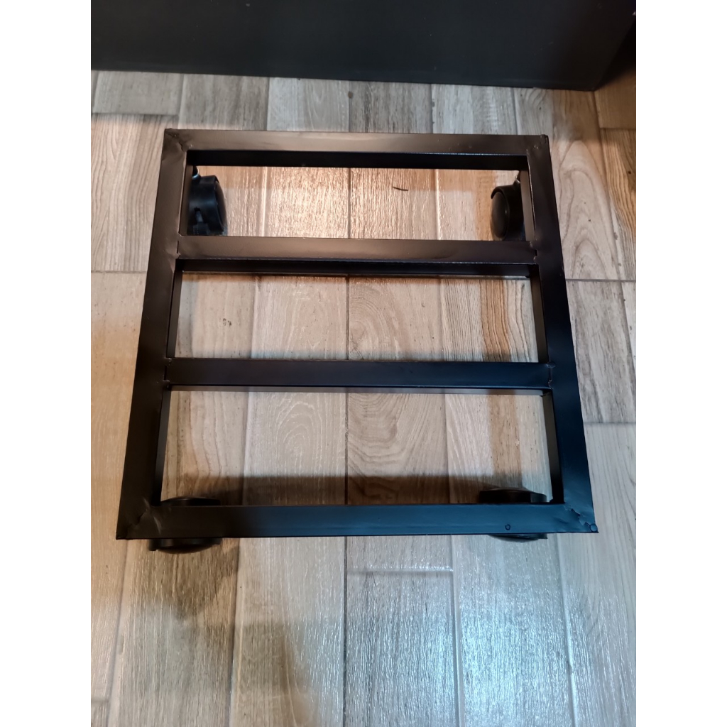 Đế lót chậu cây hình vuông 30/40cm có bánh xe màu Đen và Trắng