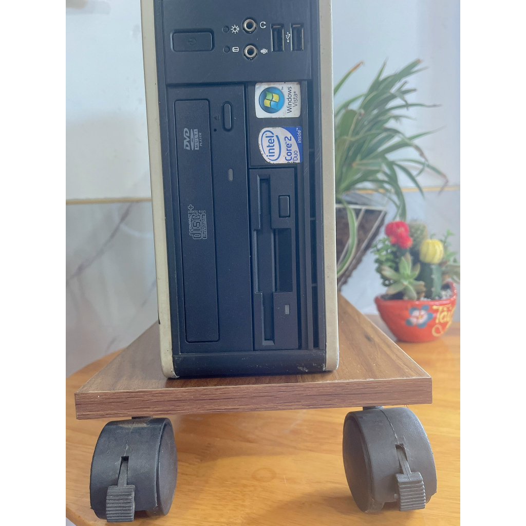 Kệ để máy vi tính/Thùng CPU có 04 bánh xe di chuyển