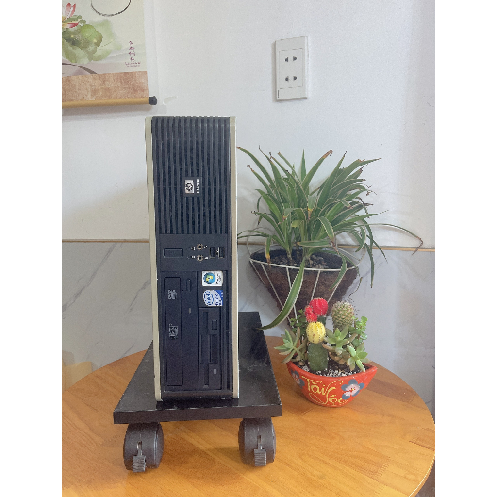 Kệ để máy vi tính/Thùng CPU có 04 bánh xe di chuyển