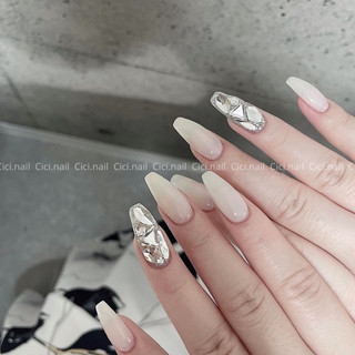 Móng Giả Thiết Kế Thạch Sang Lấp Lánh Cici.nails