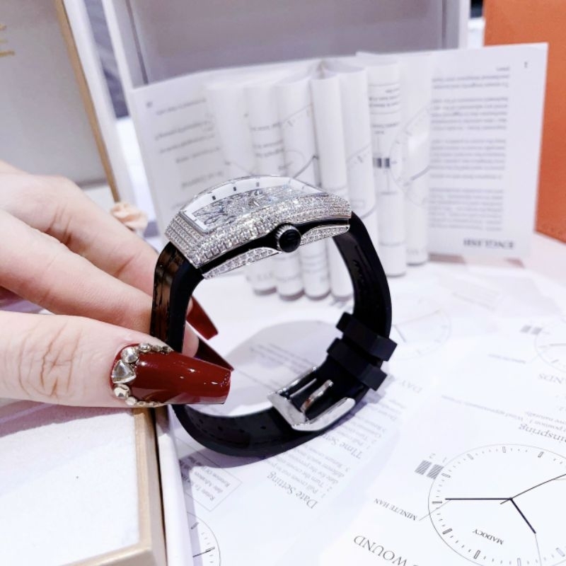 Đồng hồ cao cấp nữ  𝙵.𝚁𝙰𝙽𝙲𝙺 𝙼.𝚄𝙻𝙻𝙴𝚁  #FM