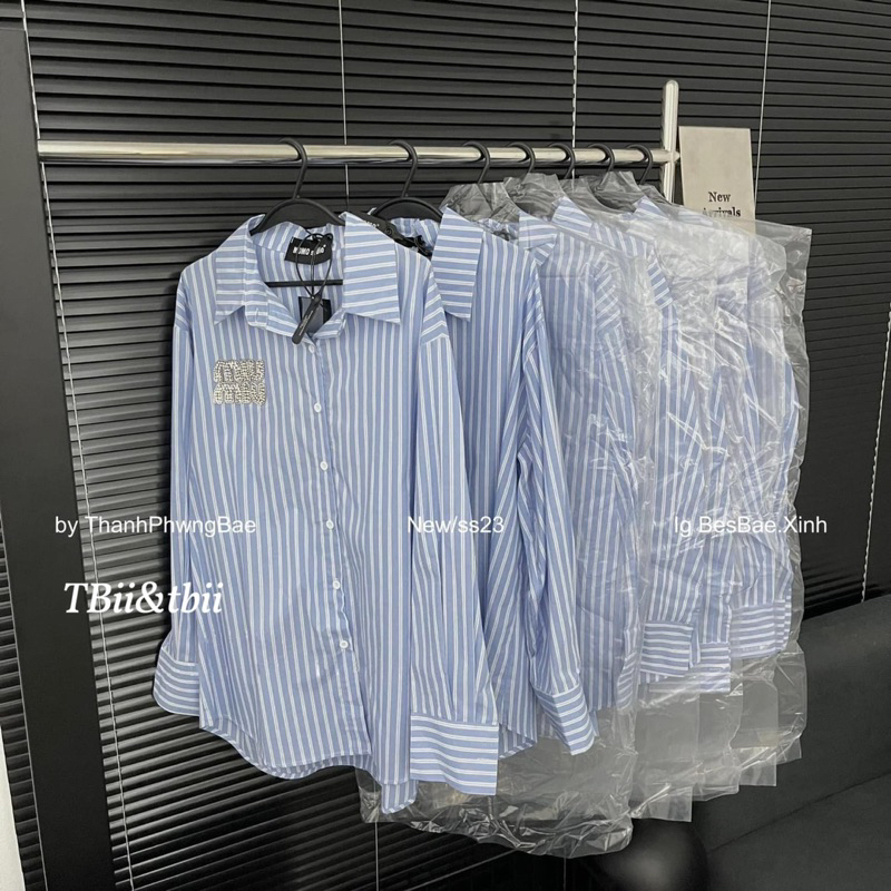 Áo sơmi miuumiu đá kẻ xanh hàng qcl1