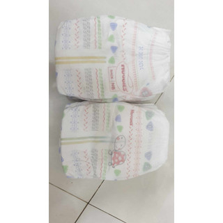 100 miếng tã dán sơ sinh Huggies Platinum (3-5kg)