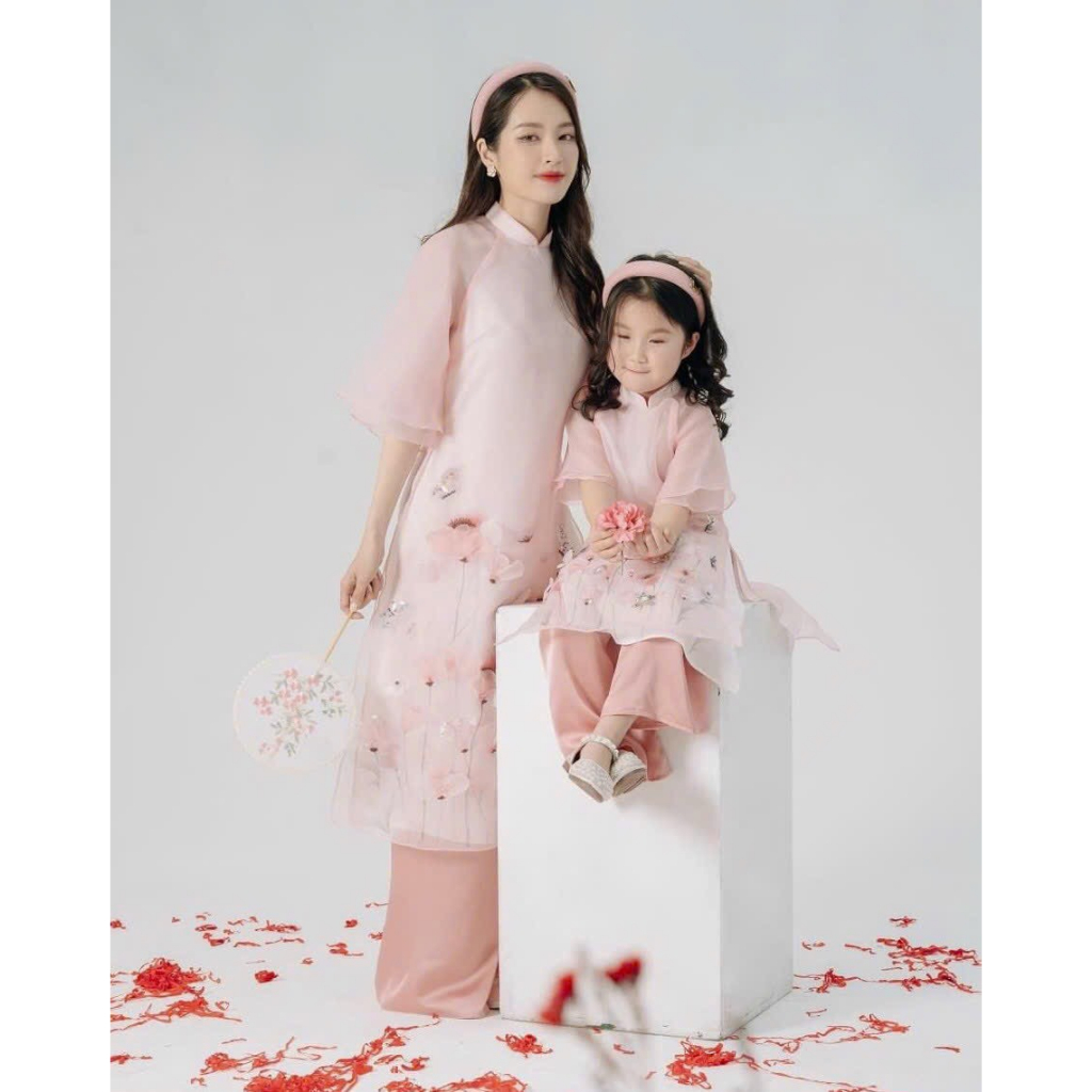 Set áo dài mẹ và bé Đinh Hương - vải tơ - họa tiết đính kết cao cấp - màu hồng- Áo Dài An Nhiên - AN45