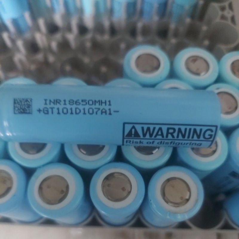 pin 18650 lg mh1 dung lượng 3000 xả 10c. phù hợp làm pin dự phòng,lưu trữ vv