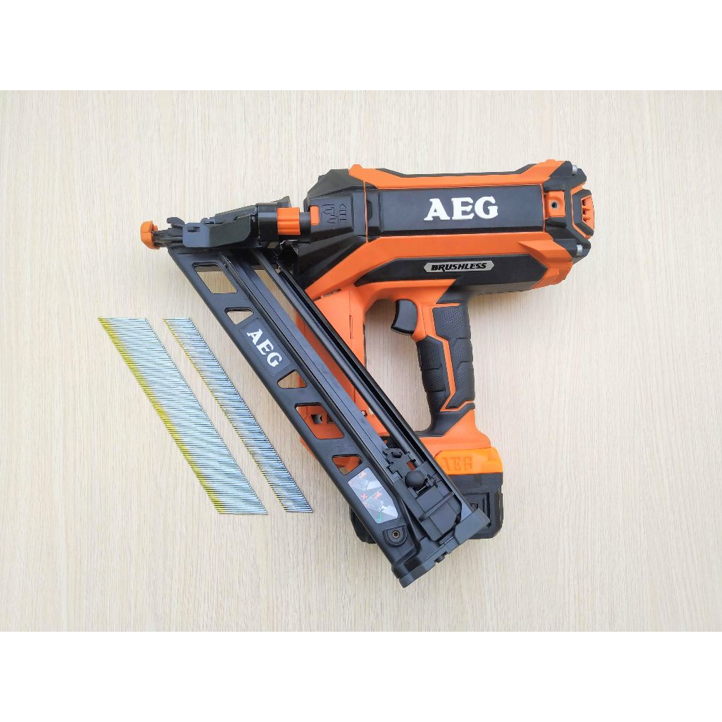 Bắn đinh gỗ dùng đinh xéo AEG Brushless 18v