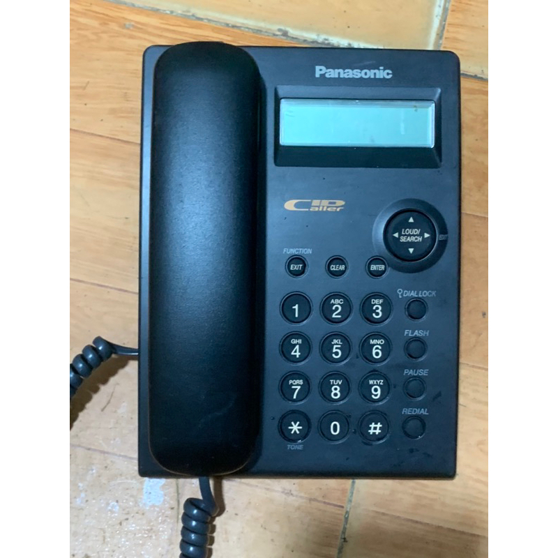 Panasonic kx -tsc11 hiện số, danh bạ 50 số