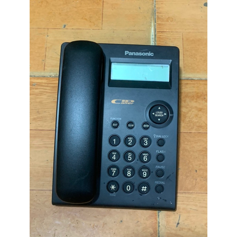 Panasonic kx -tsc11 hiện số, danh bạ 50 số