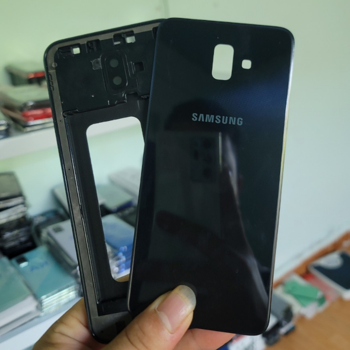 Bộ xương vỏ samsung J6 plus / J6+
