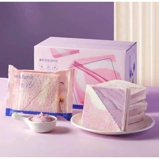  Bánh mì vị khoai môn sữa và bánh mì vị dâu tây C71 