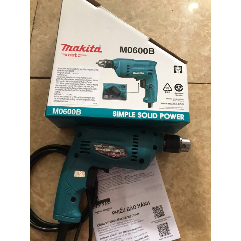Máy khoan M0600B makita"