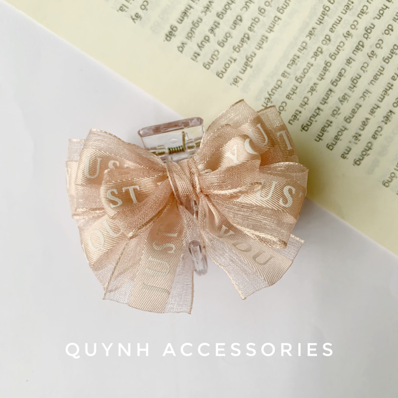 Kẹp nơ càng cua phong cách tiểu thư nữ tính