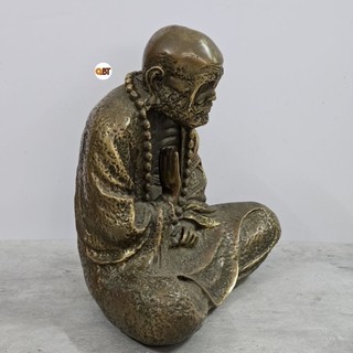 Đạt ma tổ sư ngồi lớn bằng đồng