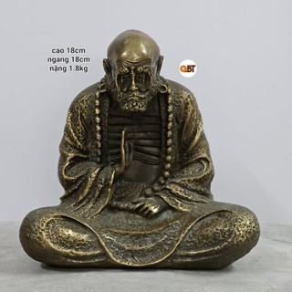Đạt ma tổ sư ngồi lớn bằng đồng
