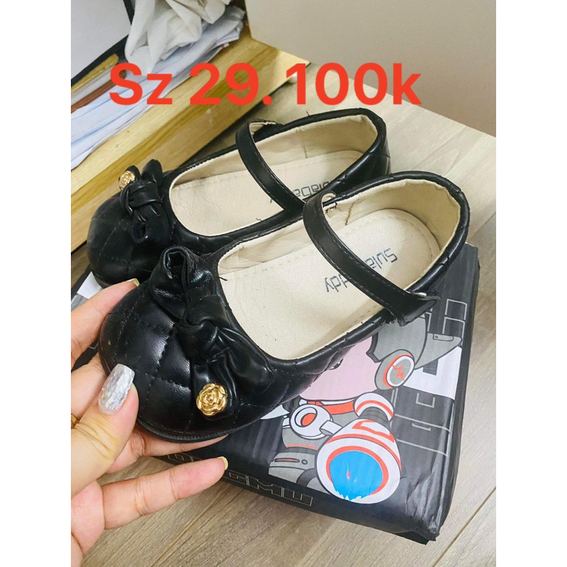 Giày hàng pass cho bé size ghi ở ảnh