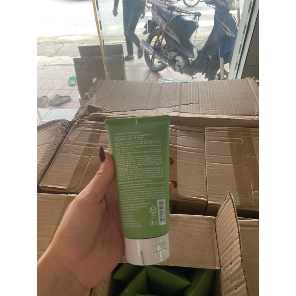 Sữa Rửa Mặt Trà Xanh Innisfree 150g Tea