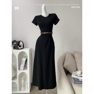 Đầm len midi kèm belt
