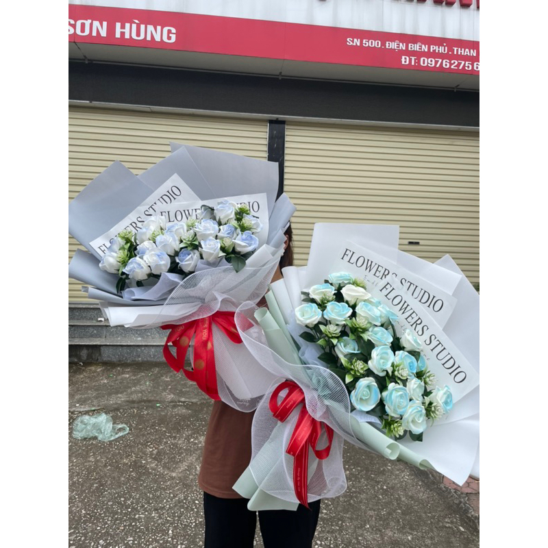 Bó hoa hồng xanh thiên thần màu lạ mắt