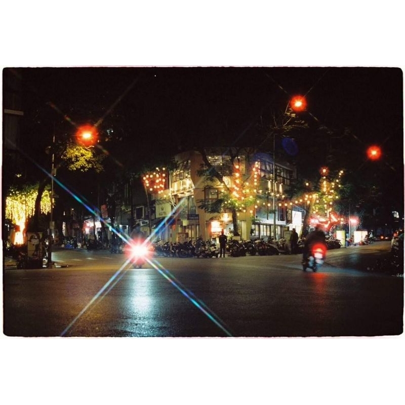 Film KODAK Vision 3 500T - iso 500-800  - 36 kiểu- chụp được máy PnS