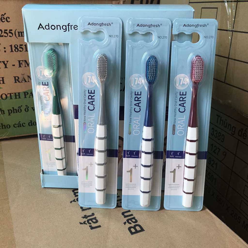 Sỉ 1 hộp gồm 30 chiếc bàn chải đánh răng - mã 270  và có 4 mầu như hình - lông bàn chải mềm - mẫu mã đẹp