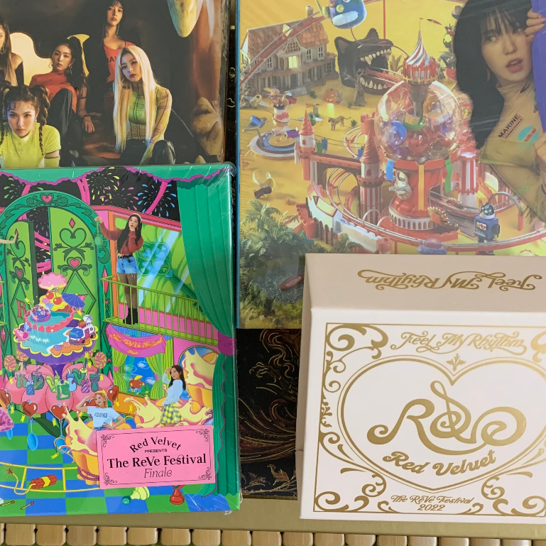 Có sẵn album RED VELVET nguyên seal - unseal rỗng