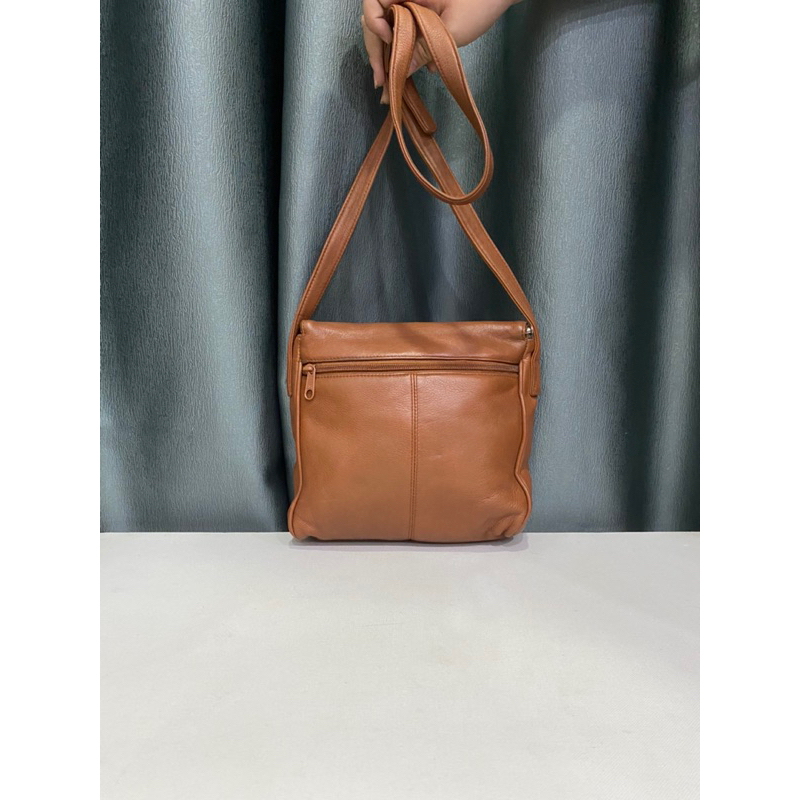 Túi si nhập Nhật dáng đeo vai đeo chéo form lạ da thật