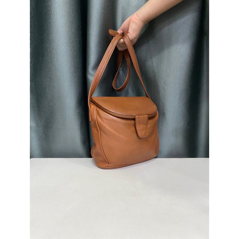 Túi si nhập Nhật dáng đeo vai đeo chéo form lạ da thật