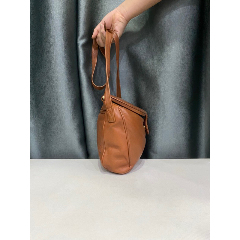 Túi si nhập Nhật dáng đeo vai đeo chéo form lạ da thật