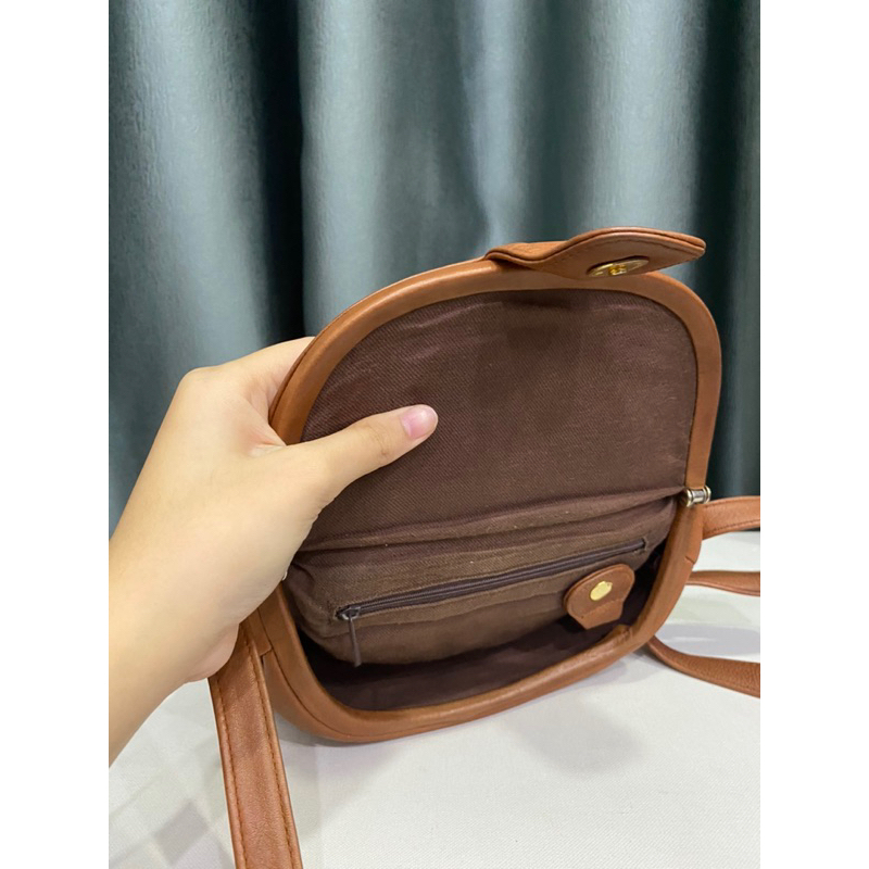 Túi si nhập Nhật dáng đeo vai đeo chéo form lạ da thật