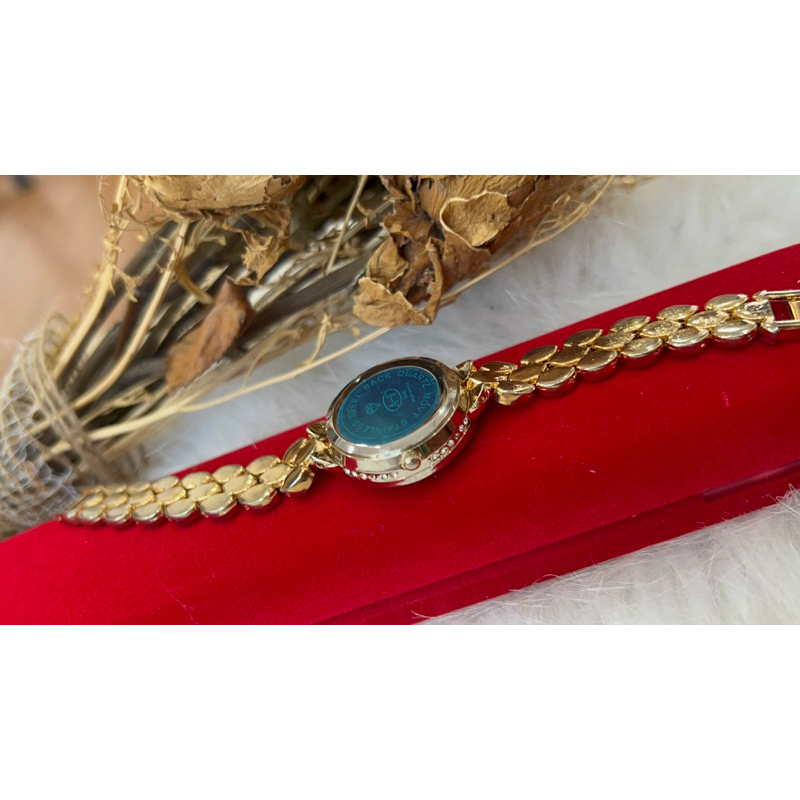 Pass ussed 90%Đồng hồ Quartz Movt bộc vàng mỏng và nạm đá CZ aut Pháp