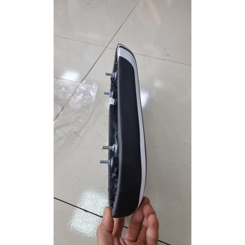 Yên sau xe đạp điện