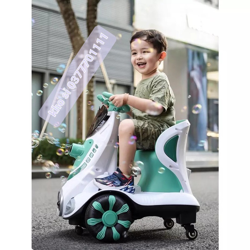 Xe Máy Điện Xoay 360 Có Khiển Dùng Cho Bé Từ 2 - 8 Tuổi - Xe Điện Cân Bằng Có Đai Đeo An Toàn