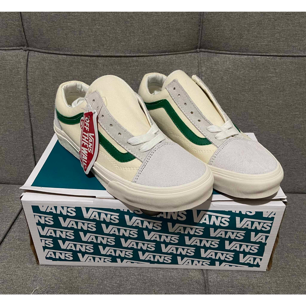 GIÀY THỂ THAO VANS CARO , SỌC ĐỎ, VANS LV NAM NỮ HOT HIT 2023