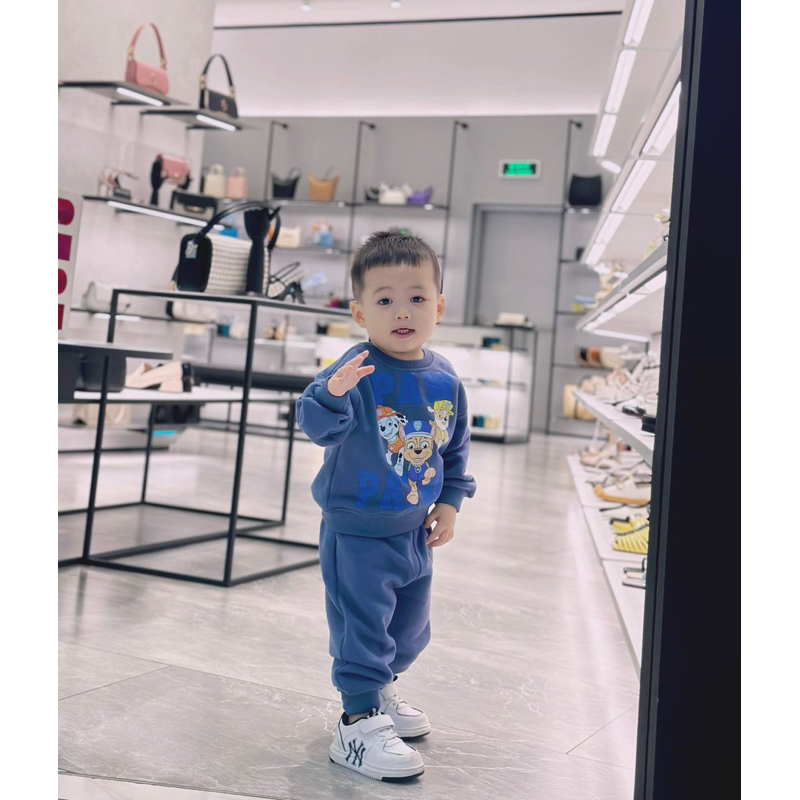 Bộ nỉ xanh hình chú chó cứu hộ cho bé trai