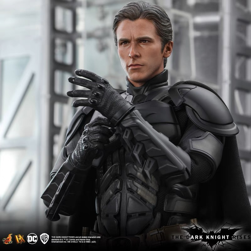 Mô hình Hottoys 1/6 DX-19: Batman