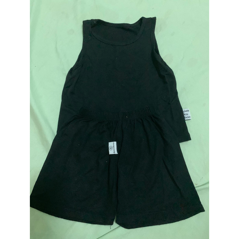 Tặng bộ ba lỗ peekaboo