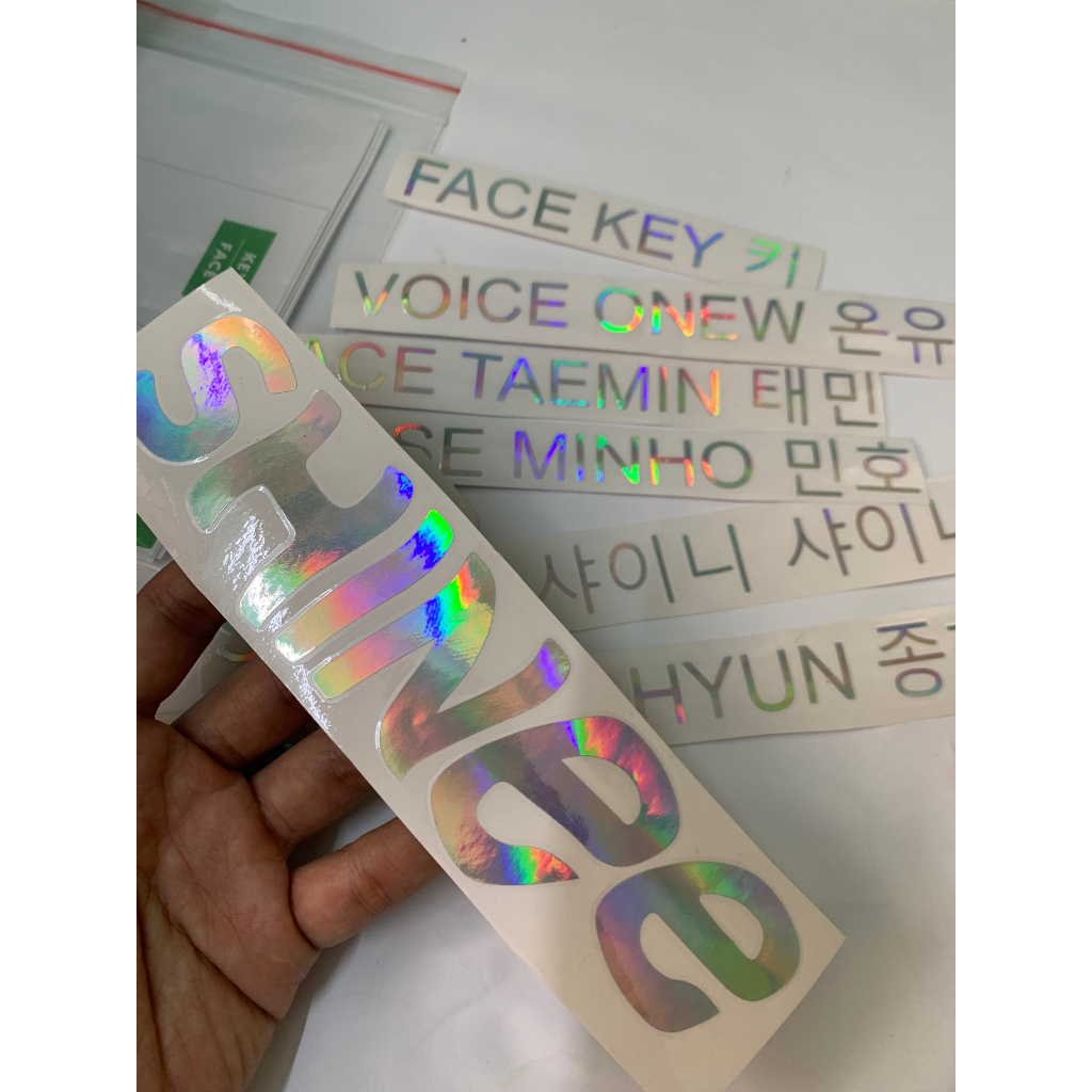 Decal chữ decal 7 màu hologram sticker dán lightstick cắt tên thần tượng theo yêu cầu